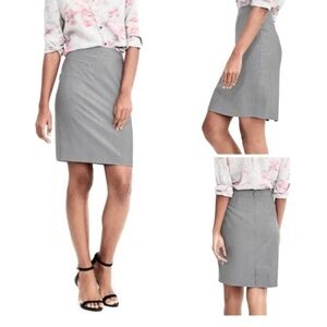 NWOT Banana Republic Grey Skirt